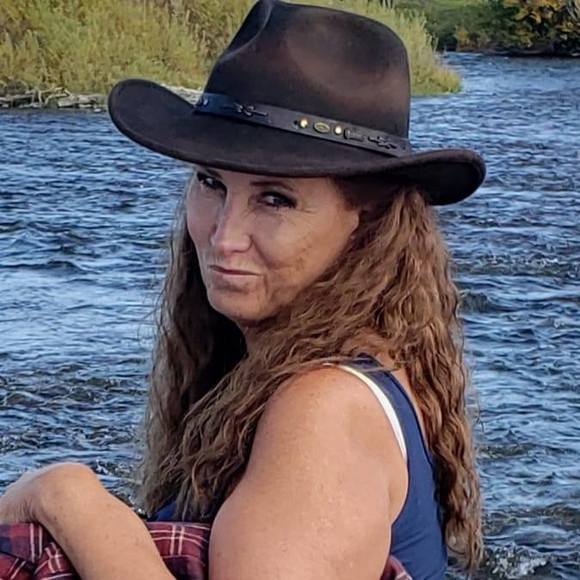 Meet your Posher, Debora - Picture 1 of 1